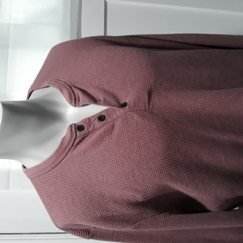 Abercrombie and Fitch mens dusty rose 3 button henley. XXL